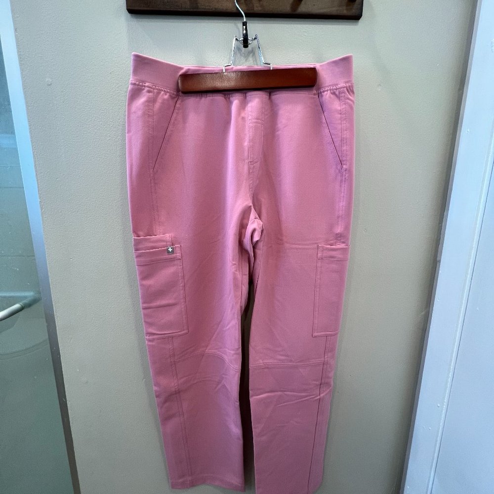 NWT Figs Axim Chalk Pink (Small Short)